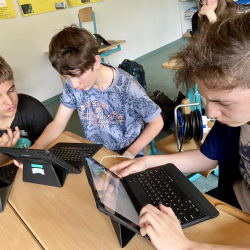 Zoom-Meeting;  Swift- Coding- Challenge