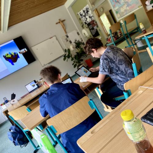Zoom-Meeting;  Swift- Coding- Challenge